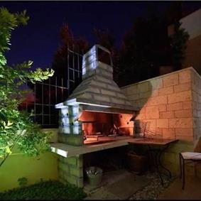 4 bedroom hilltop villa with pool near Jesenice, sleeps 8
